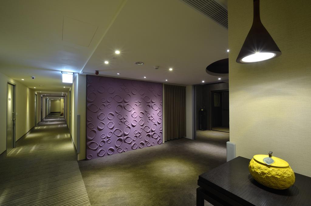 Stay Hotel - Taichung Yizhong Екстериор снимка
