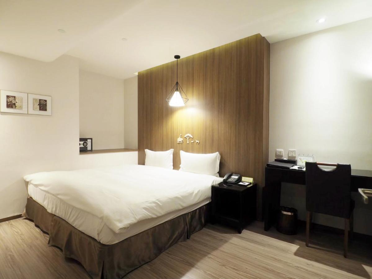 Stay Hotel - Taichung Yizhong Екстериор снимка