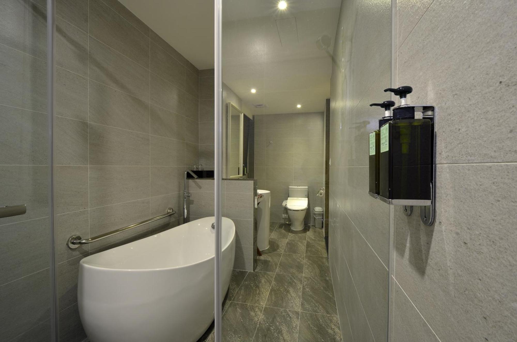 Stay Hotel - Taichung Yizhong Стая снимка