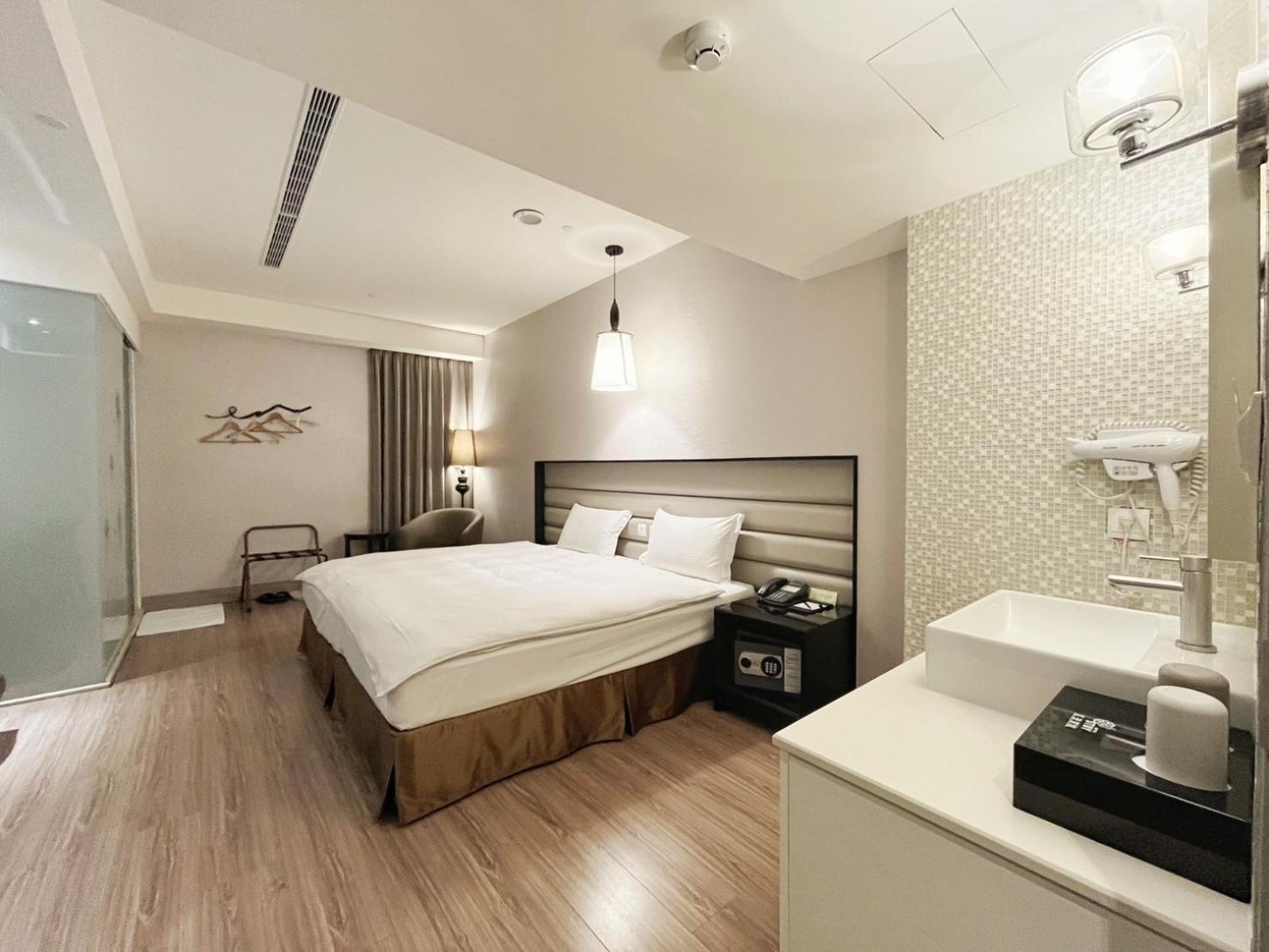 Stay Hotel - Taichung Yizhong Екстериор снимка