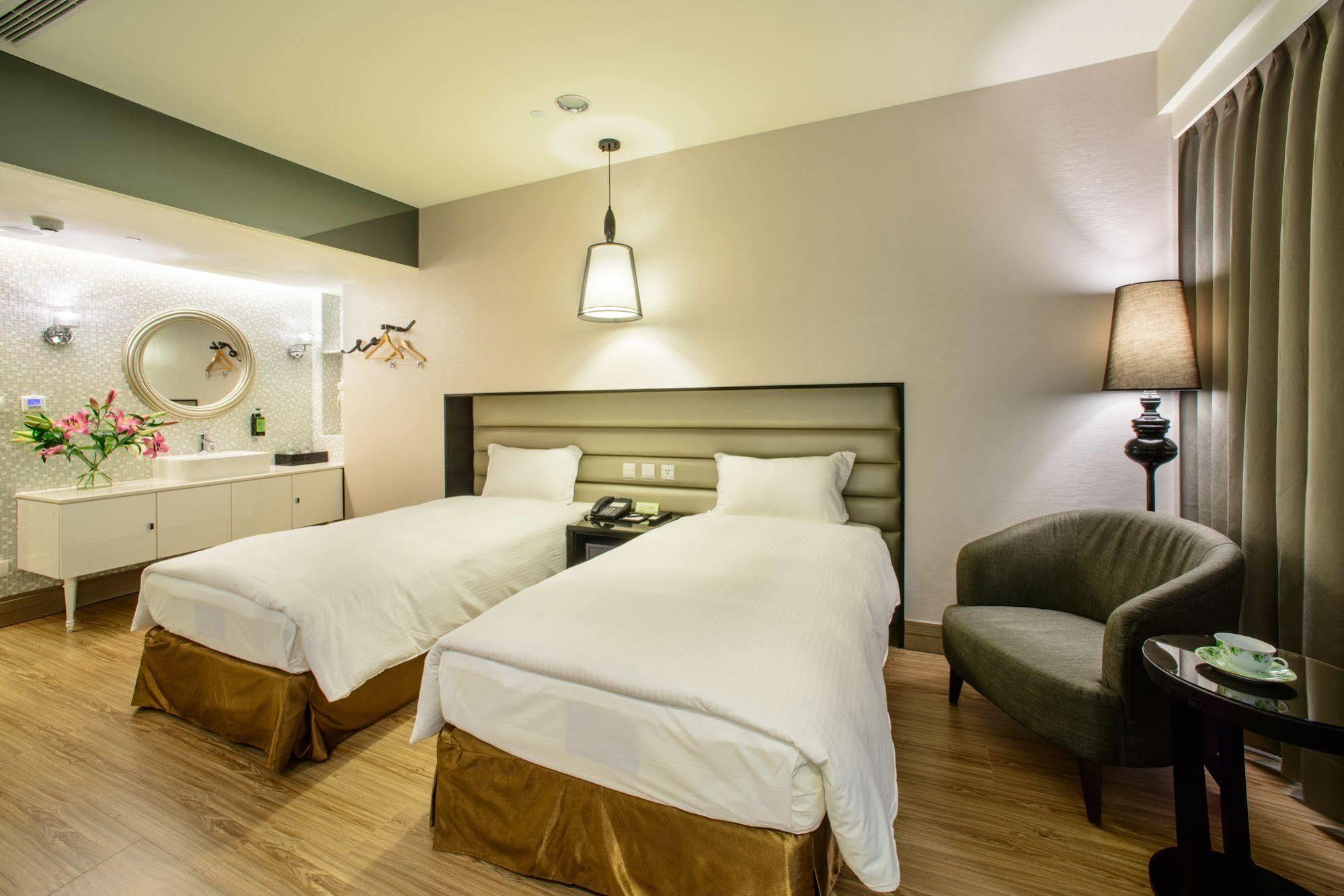 Stay Hotel - Taichung Yizhong Екстериор снимка
