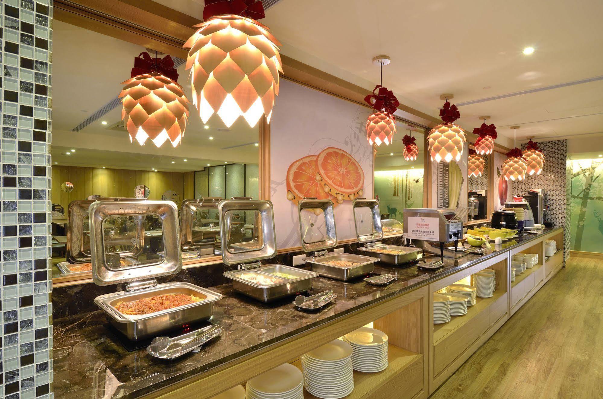 Stay Hotel - Taichung Yizhong Екстериор снимка